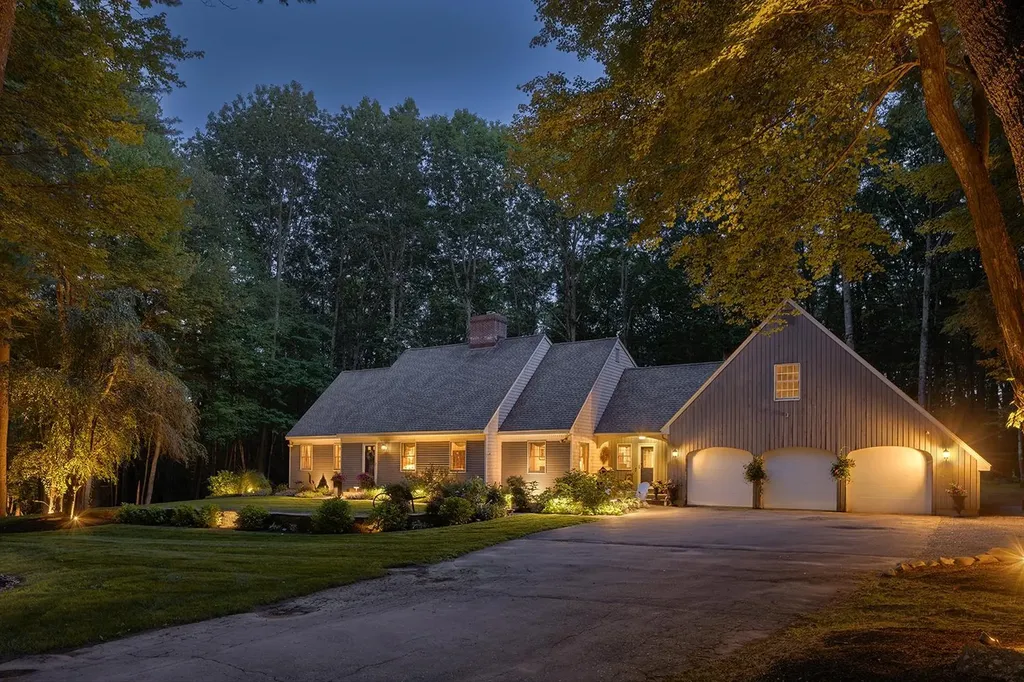 37 Pine Road North Hampton NH 03862