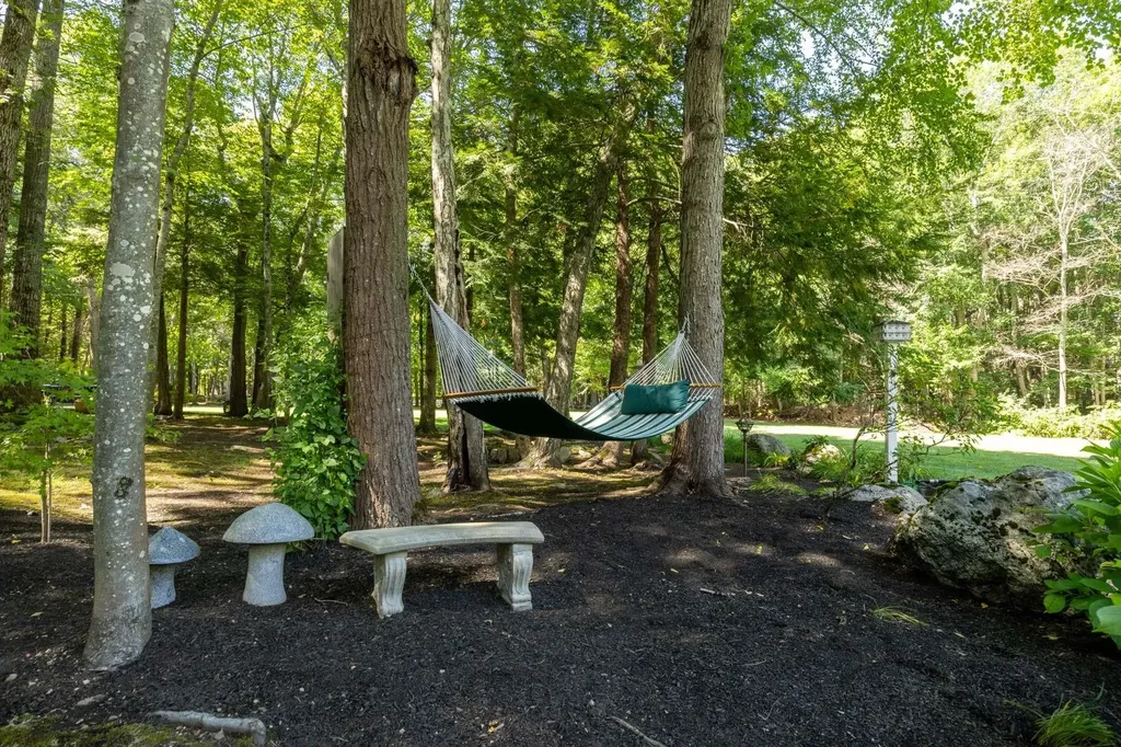 37 Pine Road North Hampton NH 03862