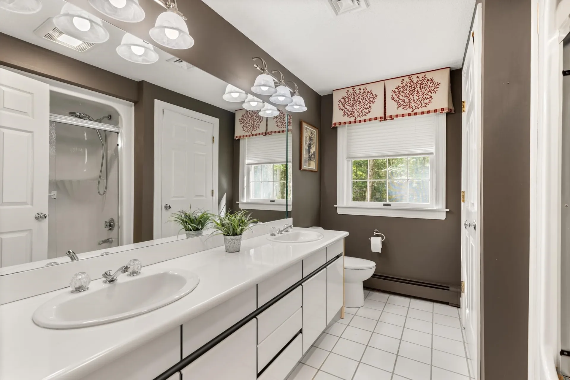 37 Pine Road North Hampton NH 03862