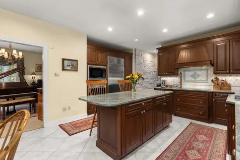 37 Pine Road North Hampton NH 03862