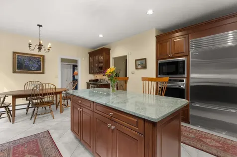 37 Pine Road North Hampton NH 03862