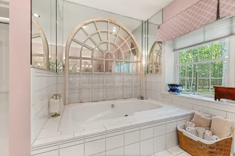 37 Pine Road North Hampton NH 03862