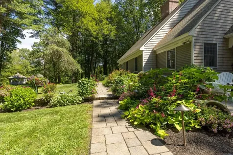 37 Pine Road North Hampton NH 03862