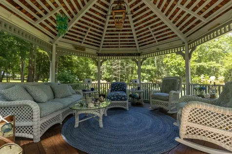 37 Pine Road North Hampton NH 03862