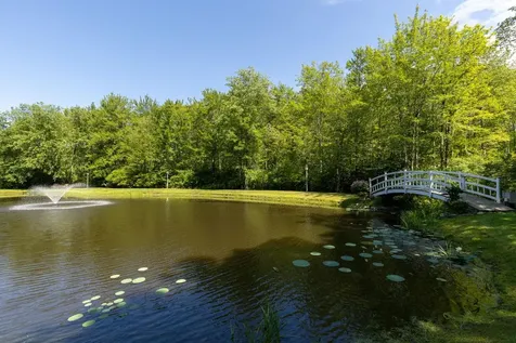 37 Pine Road North Hampton NH 03862