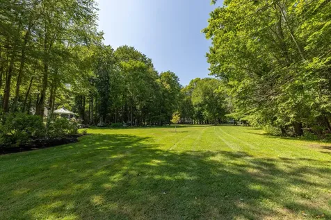 37 Pine Road North Hampton NH 03862