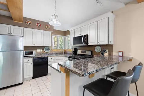 727 Woods Lane Killington VT 05751