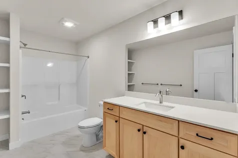 396 Commodore Drive Vergennes VT 05491