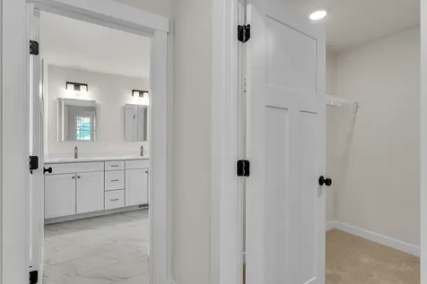 396 Commodore Drive Vergennes VT 05491