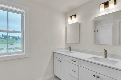 396 Commodore Drive Vergennes VT 05491