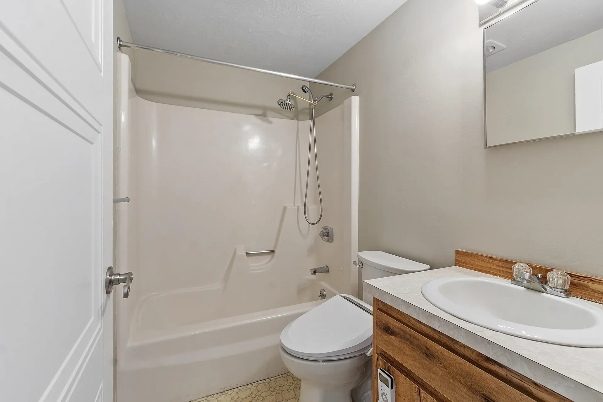 12 Spring Cove Road Nashua NH 03062