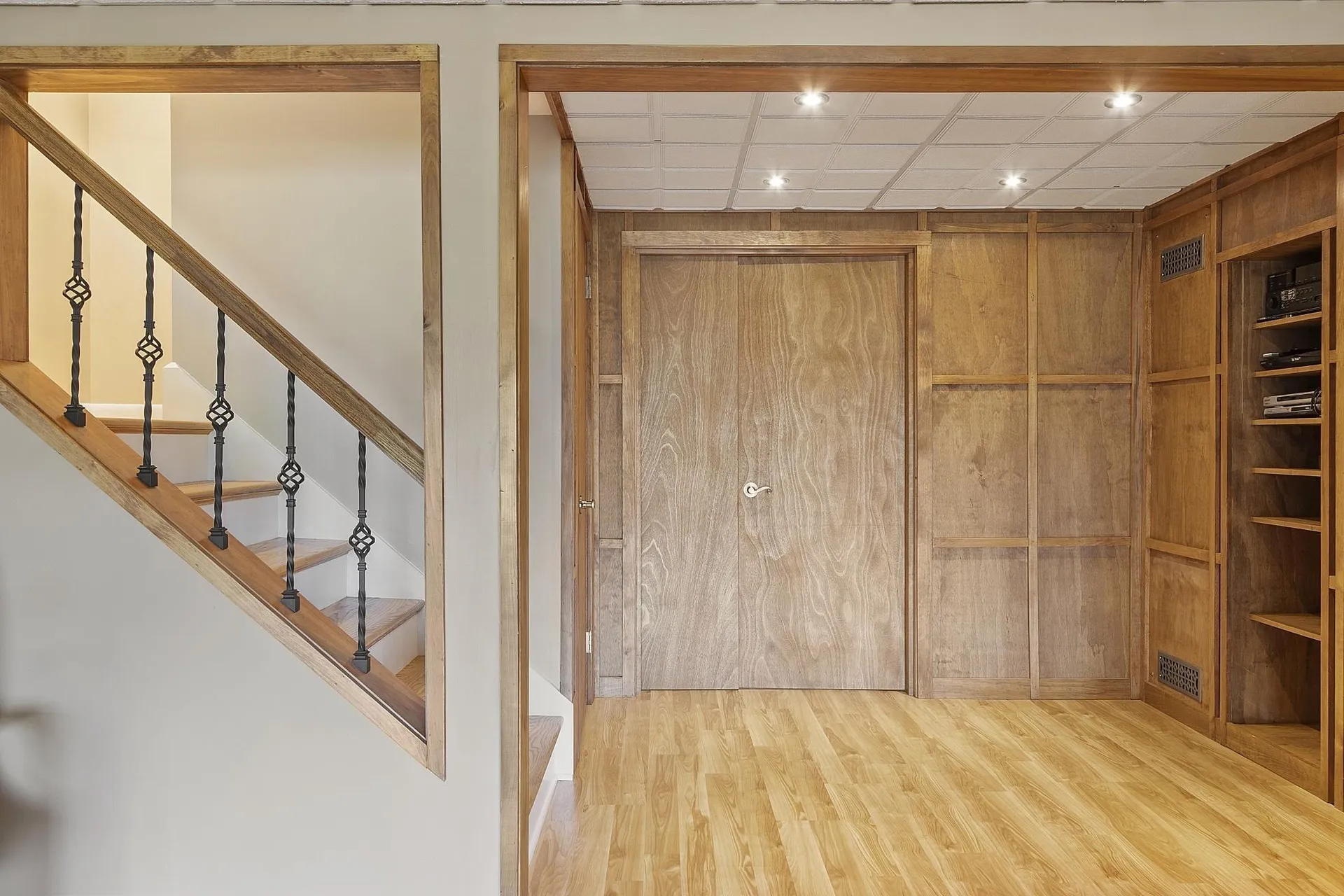 12 Spring Cove Road Nashua NH 03062