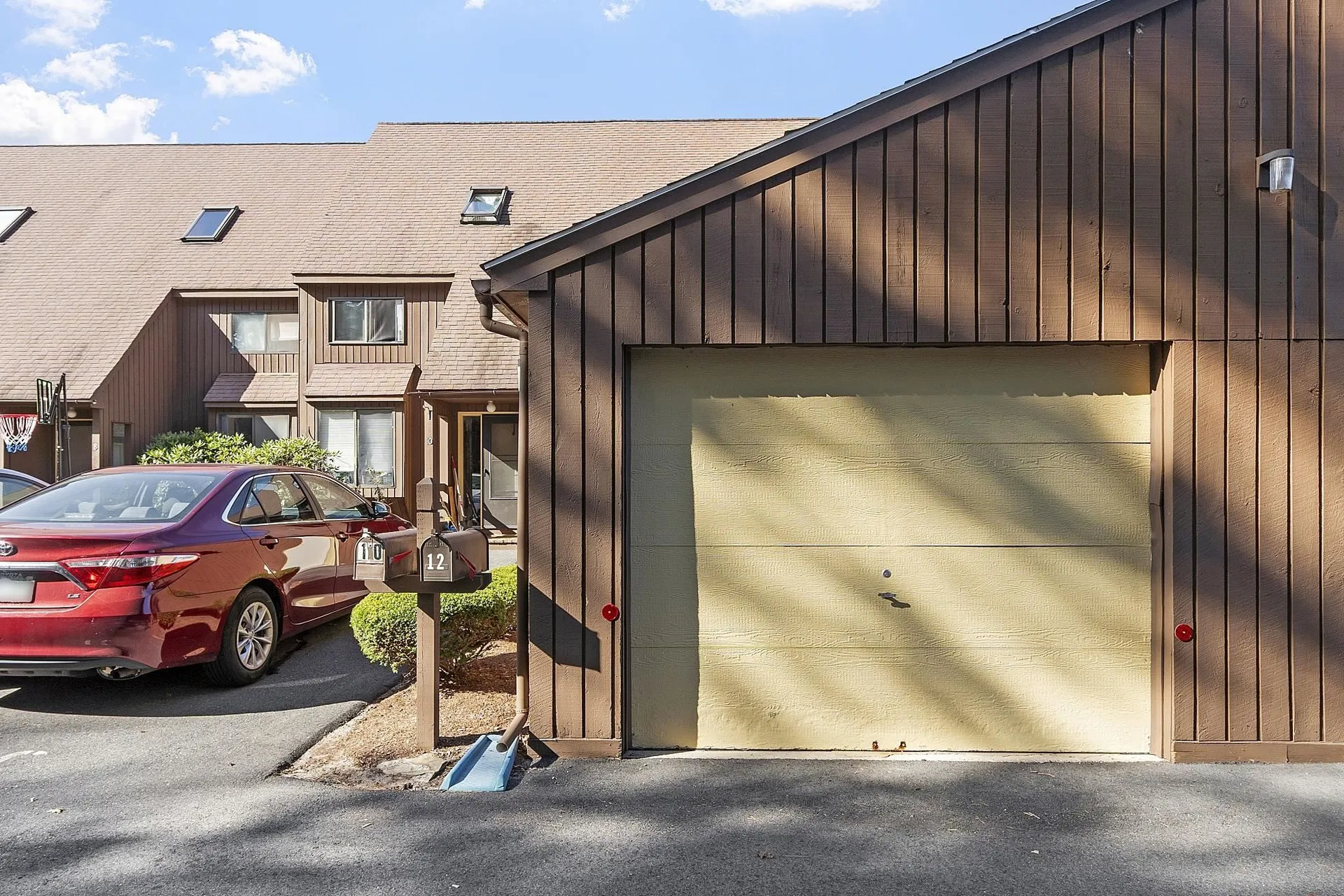 12 Spring Cove Road Nashua NH 03062