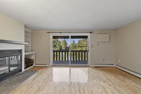 12 Spring Cove Road Nashua NH 03062