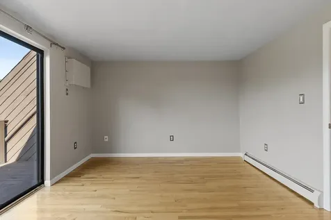 12 Spring Cove Road Nashua NH 03062