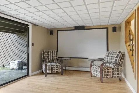 12 Spring Cove Road Nashua NH 03062