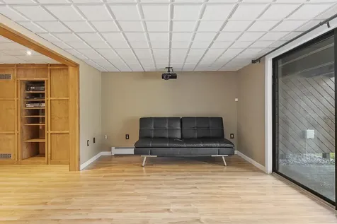 12 Spring Cove Road Nashua NH 03062