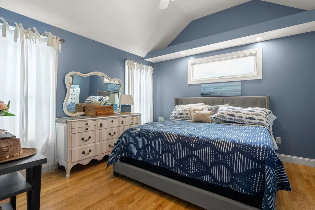 27 Hobson Avenue Hampton NH 03842