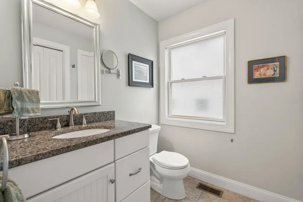 27 Hobson Avenue Hampton NH 03842