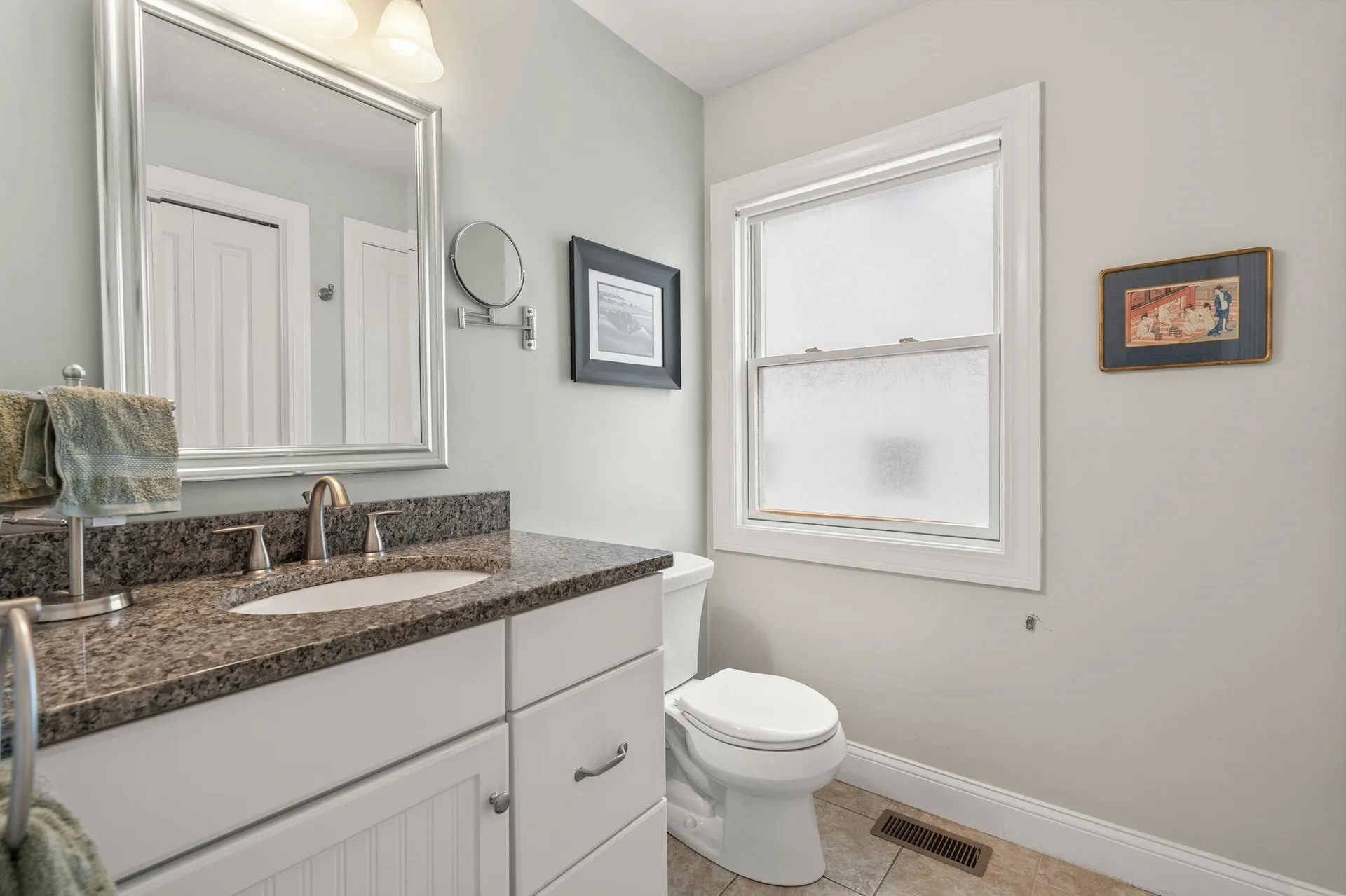 27 Hobson Avenue Hampton NH 03842