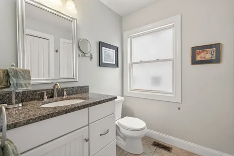 27 Hobson Avenue Hampton NH 03842