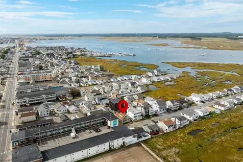 27 Hobson Avenue Hampton NH 03842