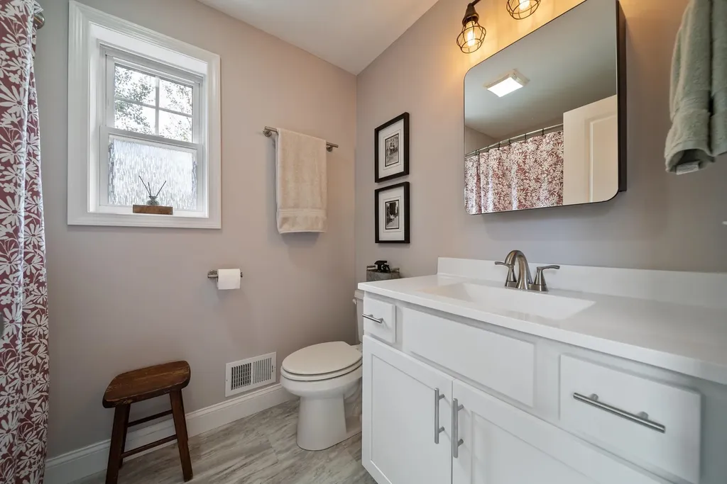 59 Constitution Way Rochester NH 03867