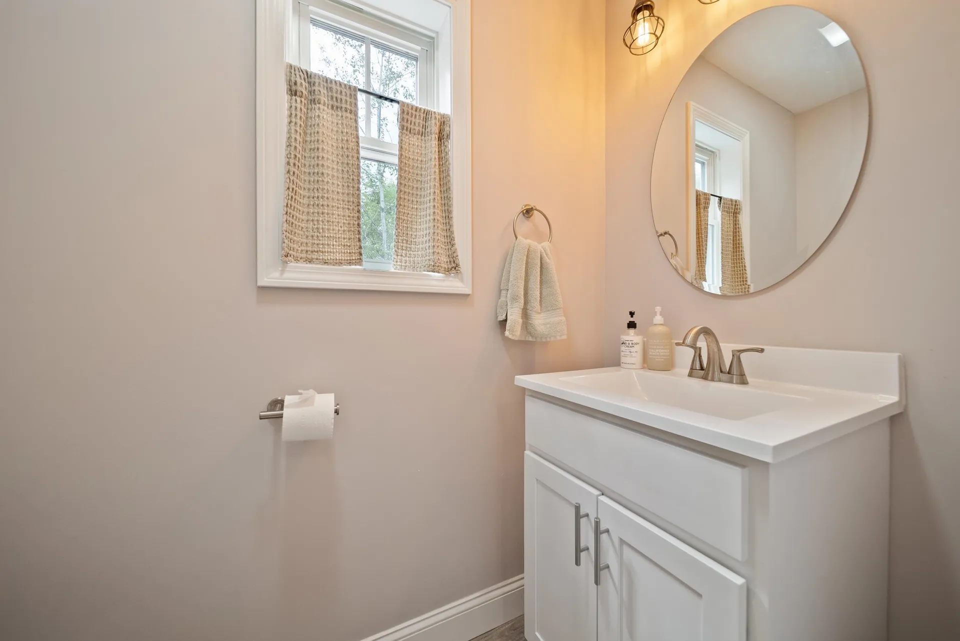 59 Constitution Way Rochester NH 03867