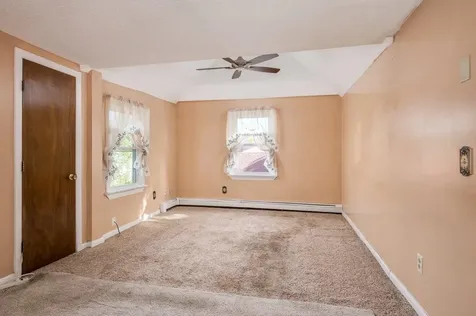 9 Elm Street Milton NH 03851