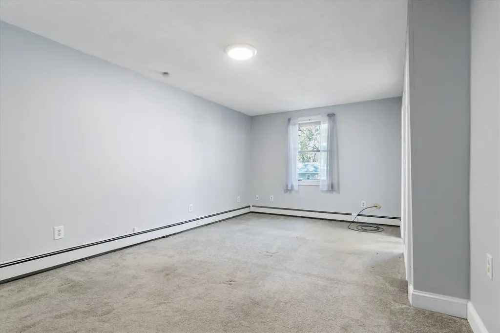 4 Nelson Street Nashua NH 03063