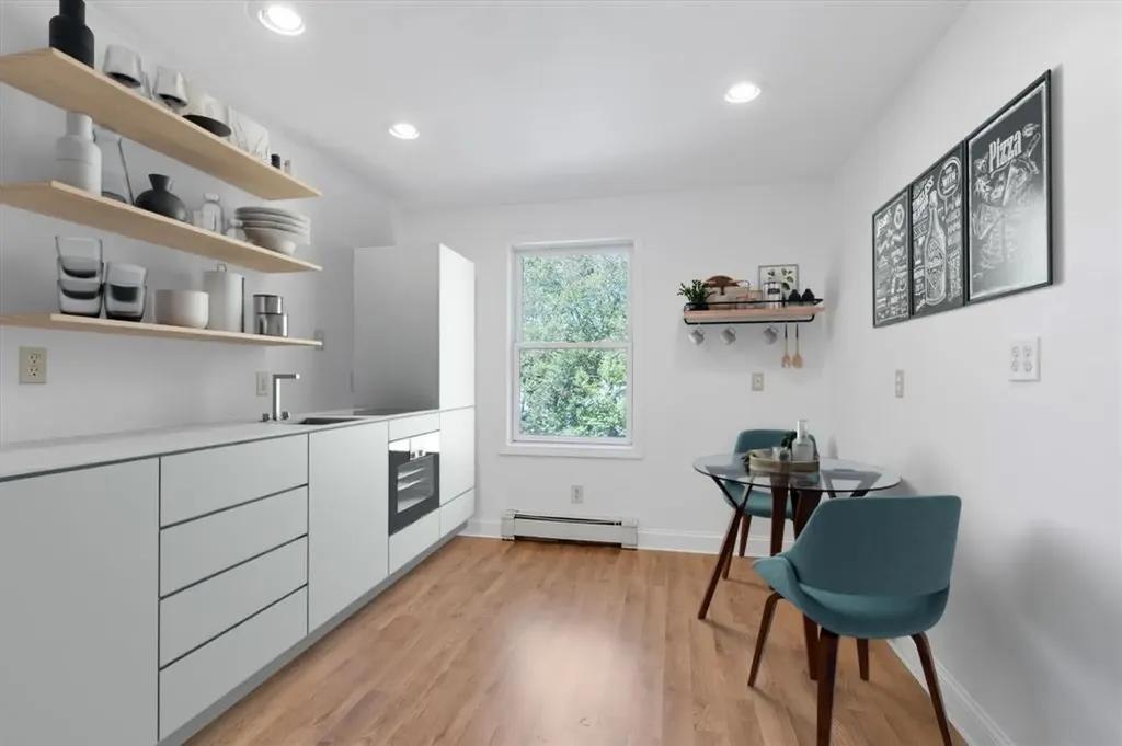 4 Nelson Street Nashua NH 03063