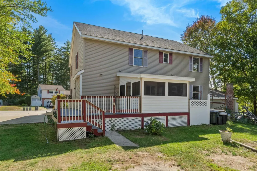 4 Nelson Street Nashua NH 03063