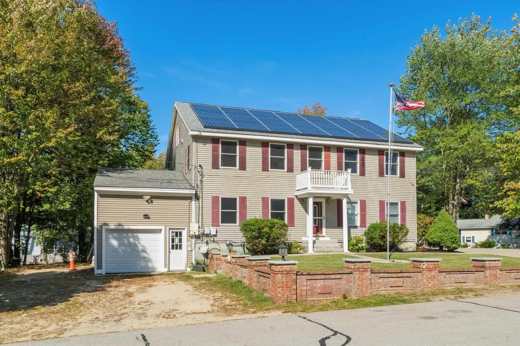 4 Nelson Street Nashua NH 03063