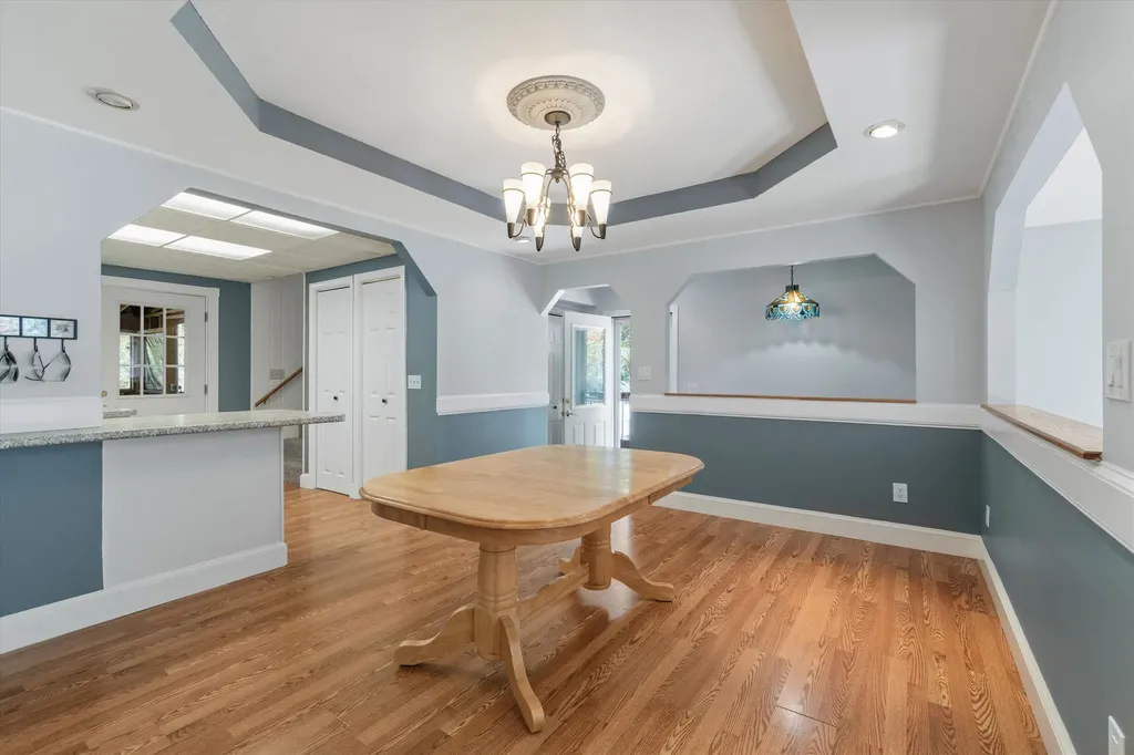 4 Nelson Street Nashua NH 03063