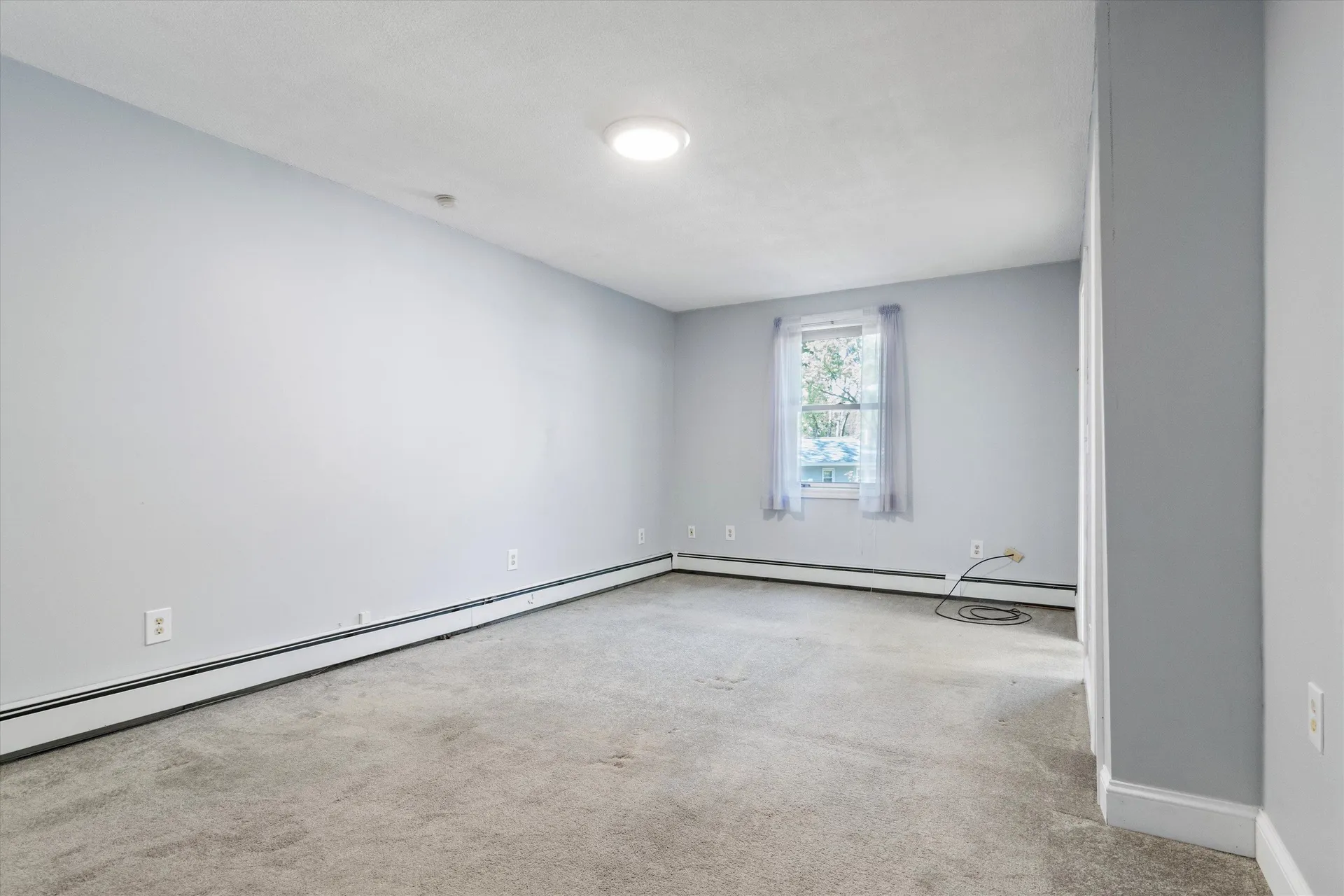 4 Nelson Street Nashua NH 03063