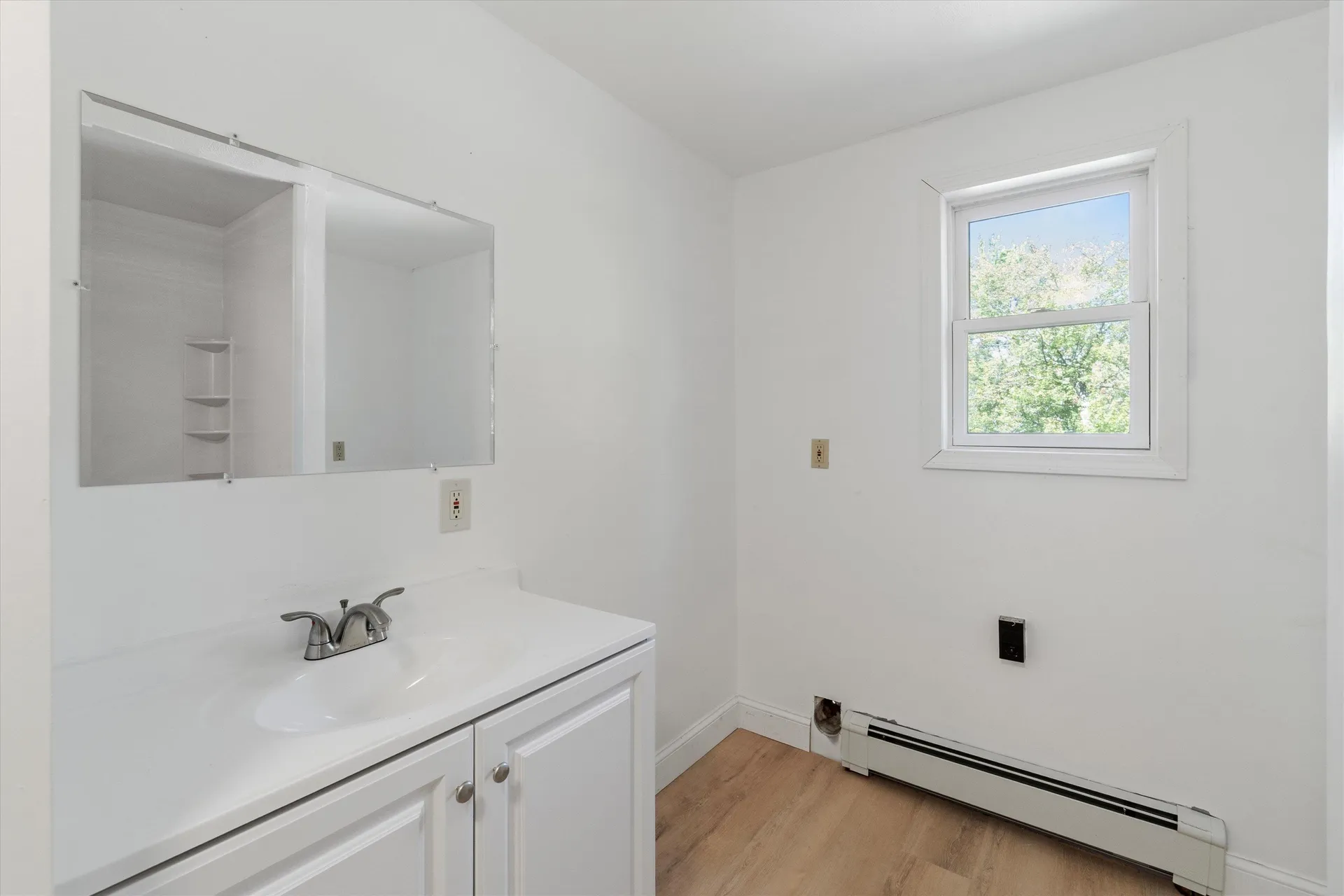 4 Nelson Street Nashua NH 03063