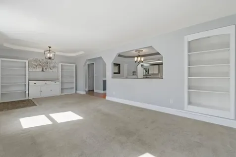 4 Nelson Street Nashua NH 03063