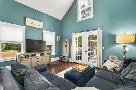 1420 Old North Main Street Laconia NH 03246