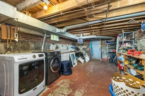 1420 Old North Main Street Laconia NH 03246