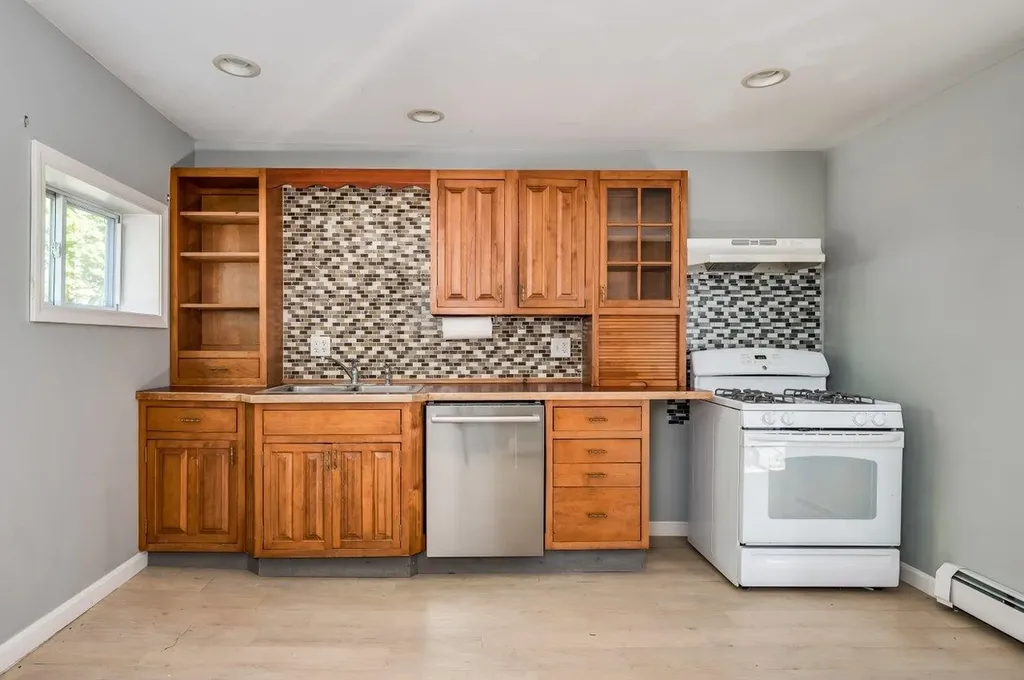 17-19 Dartmouth Street Exeter NH 03833