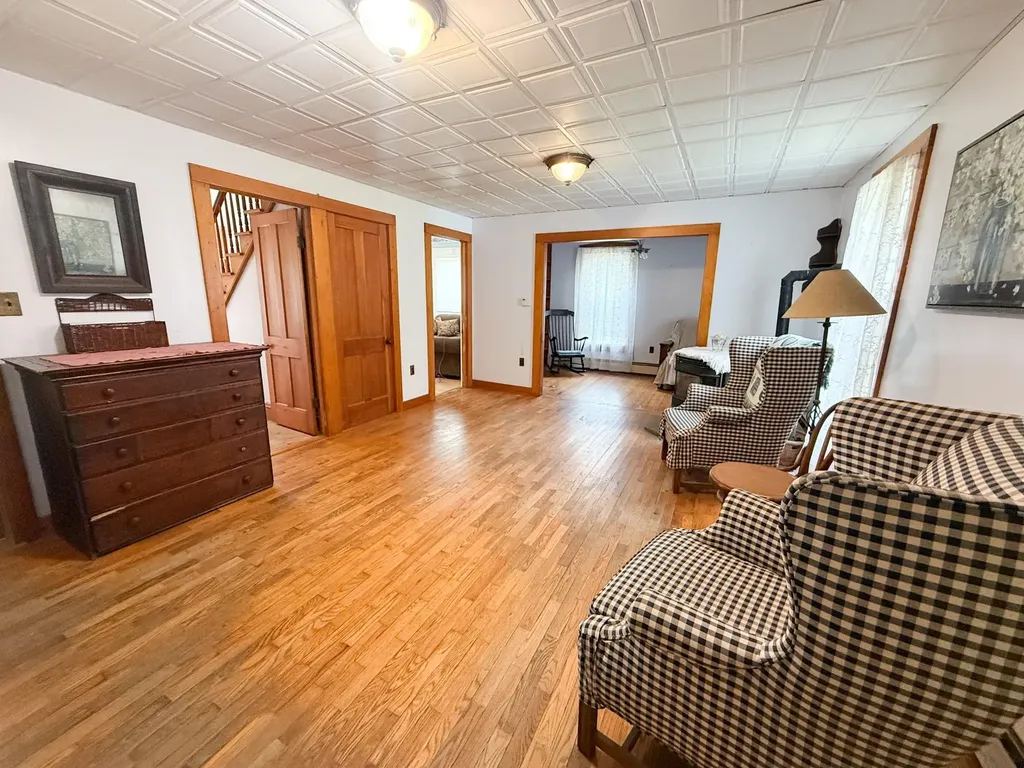 633 Brooklyn Road Mount Tabor VT 05739