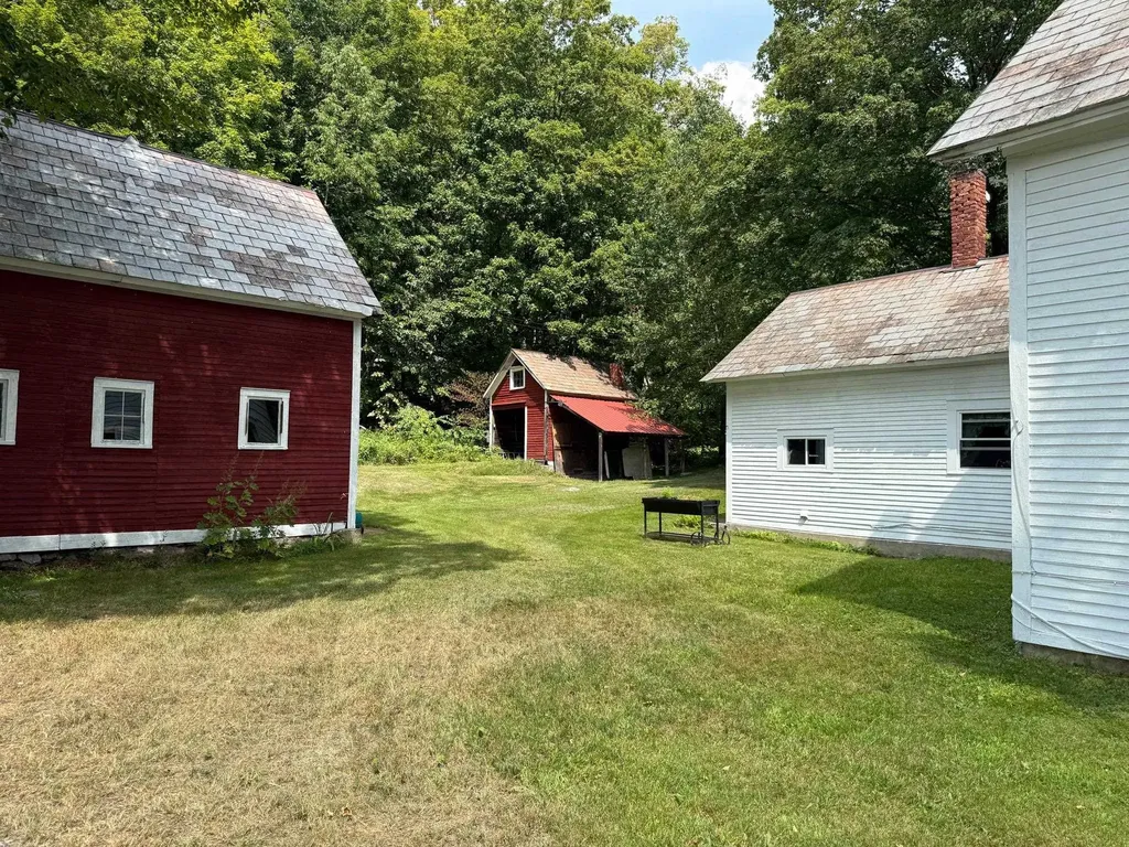 633 Brooklyn Road Mount Tabor VT 05739