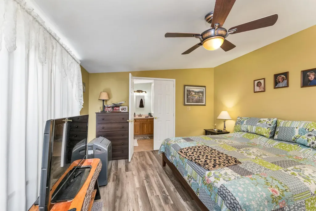 3 Santis Way Wolfeboro NH 03894