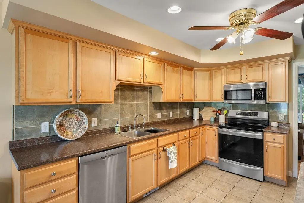 13 Asia Lane St. Albans City VT 05478