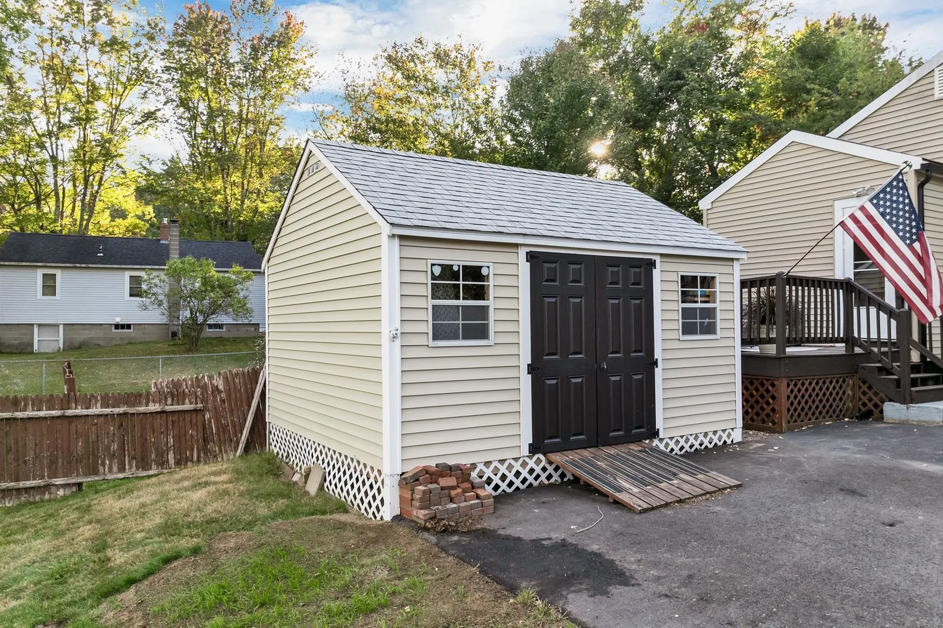 11 Old Lee Road Newfields NH 03856