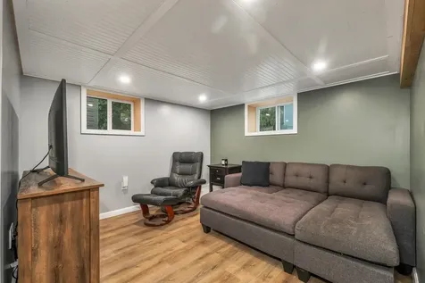 11 Old Lee Road Newfields NH 03856