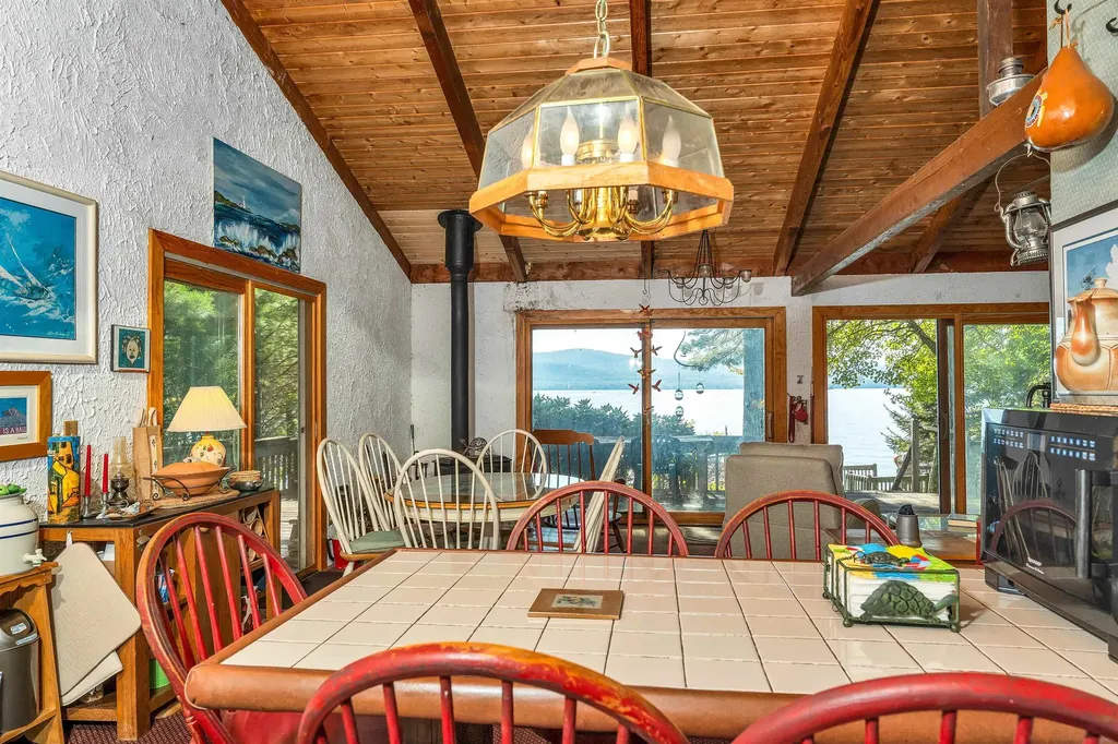 120 Big Barndoor Island Alton NH 03810