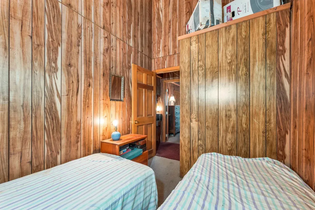 120 Big Barndoor Island Alton NH 03810