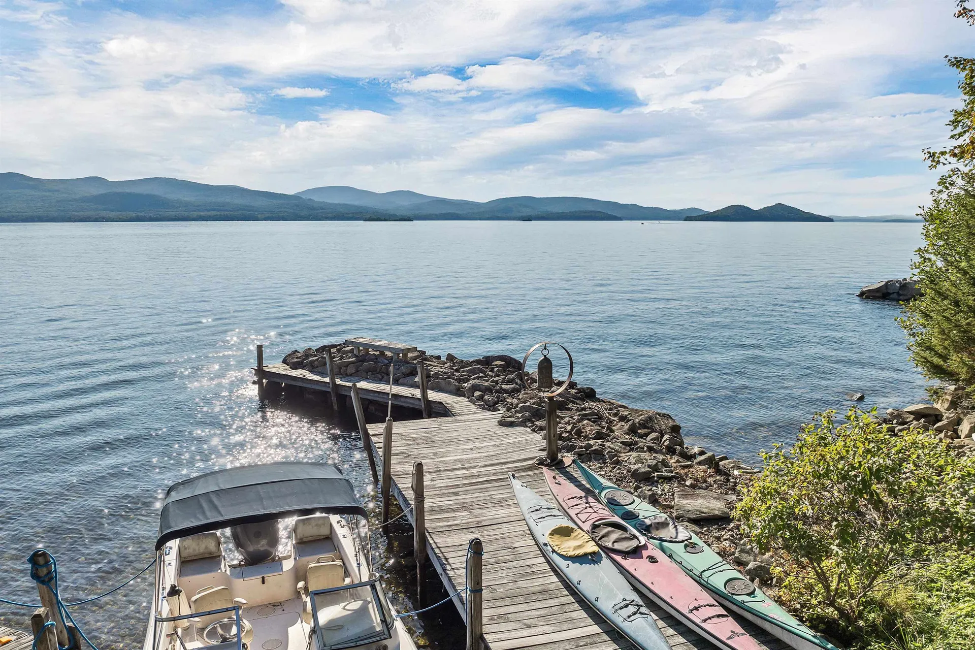 120 Big Barndoor Island Alton NH 03810