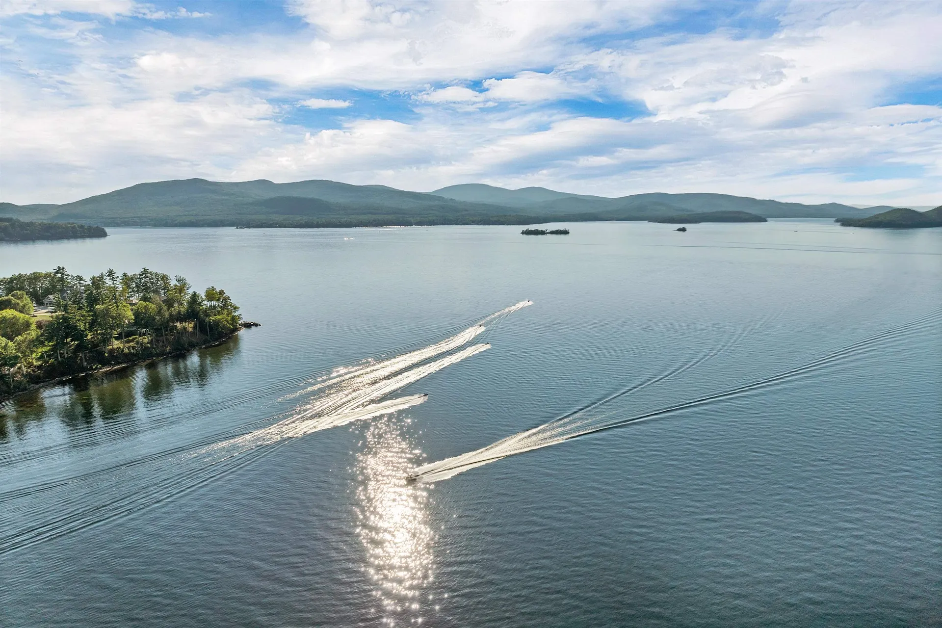 120 Big Barndoor Island Alton NH 03810